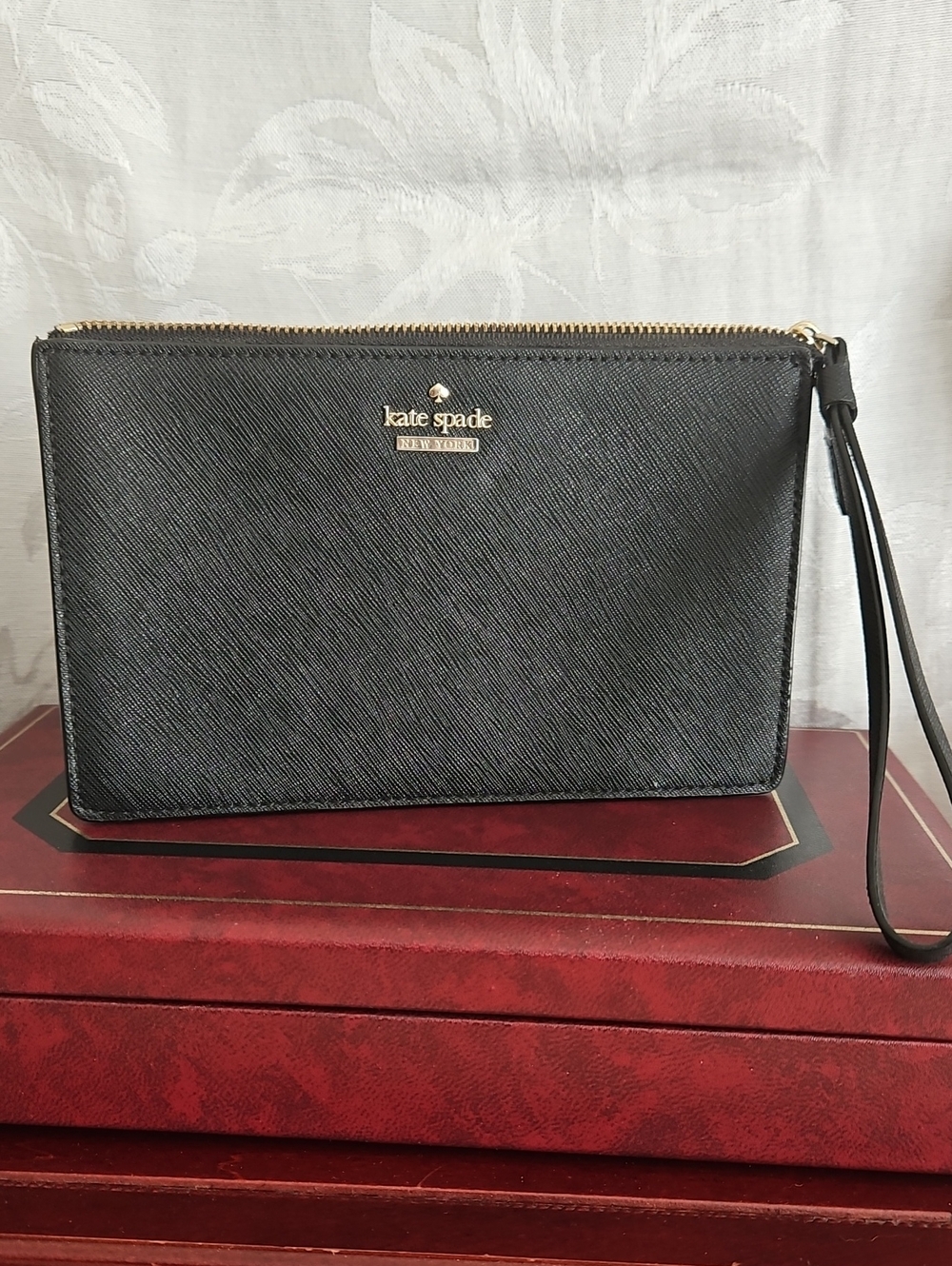 Kate Spade Leather Wristlet.